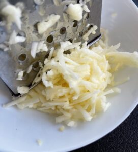 tarcie jabłek do przepisu na makowiec japoński