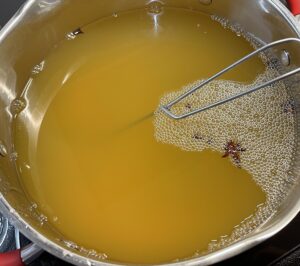 nalewka miodowa po przecedzeniu