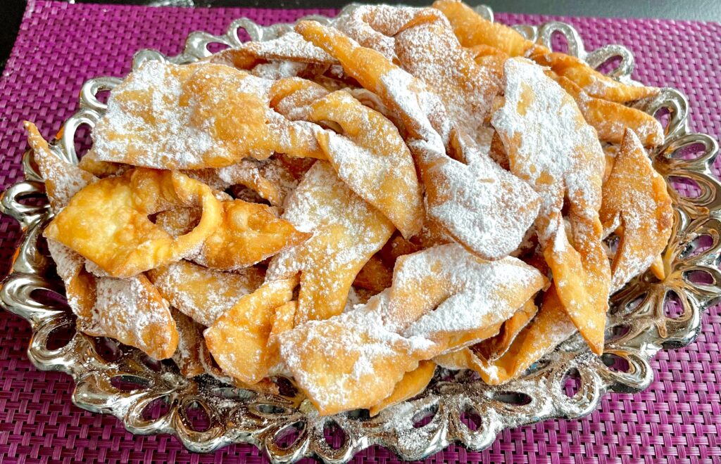 Śmietankowe faworki