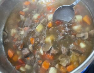 Węgierska zupa zbójnicka - C9791718 6341 45DE A4BD 96A3D6FA06F5