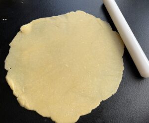 Ciasto na rogaliki rozwałkowane na płasko