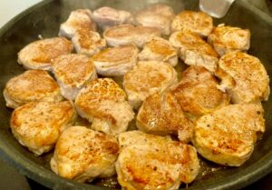 Kruche polędwiczki w sosie miodowo-musztardowym - 46313098 8DE9 451C 83EB C04CDE2A8F18