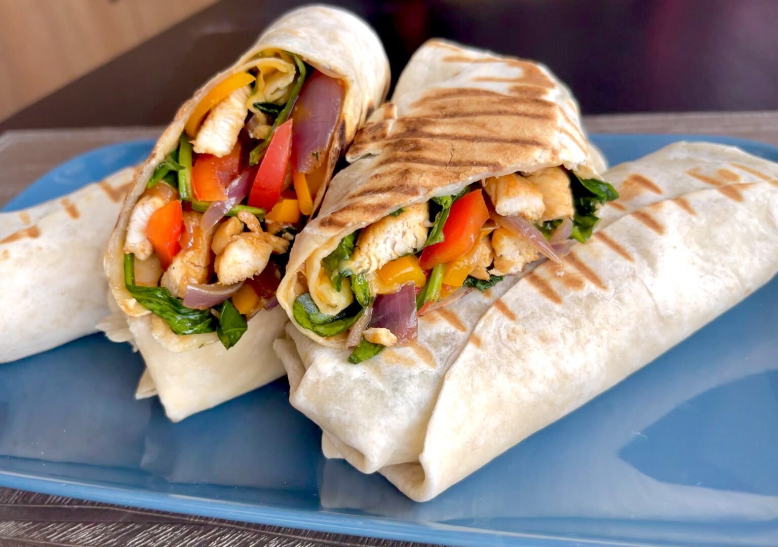 Tortille z kurczakiem i salsą paprykową - 0188BBD7 6BCB 432D BE94 4AC8232522FF