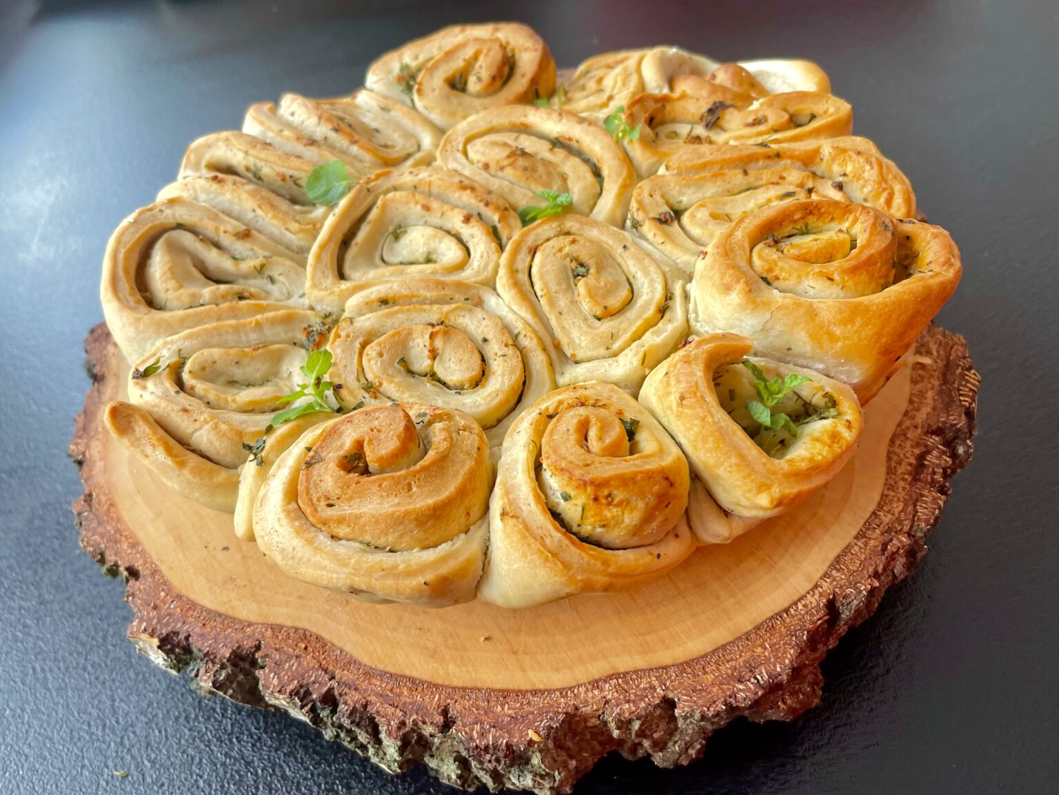 Odrywane bułeczki czosnkowe - świetne do grilla i nie tylko - DF554A2D CF4E 45E4 B405 04821DC16049