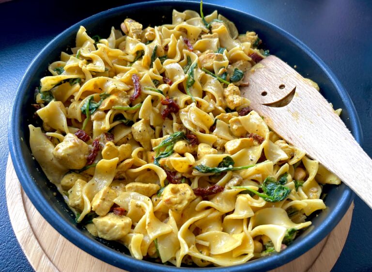 Makaron z kurczakiem w sosie curry - 65806B65 4419 4788 AA6F 945DD4EFFDB8