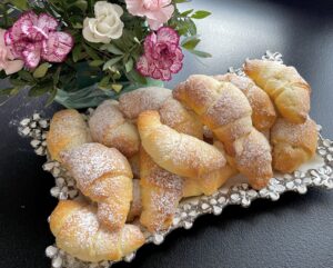 Bezproblemowe rogaliki serowe - E3FC2898 3E2B 4BD2 9480 76EEA1F9AC29