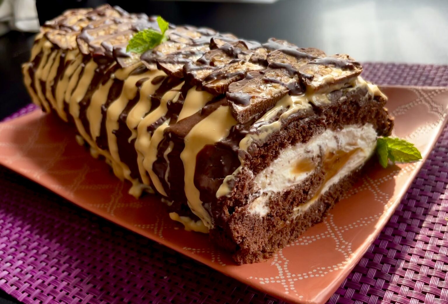 Rolada snickers - 1E69C247 1611 4FC2 8094 F3C46B651D8C