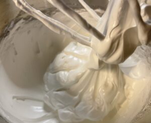 Ciasto bezowe z rabarbarem - 3DDB5627 7C81 4A8A AD70 ECD263EC4635