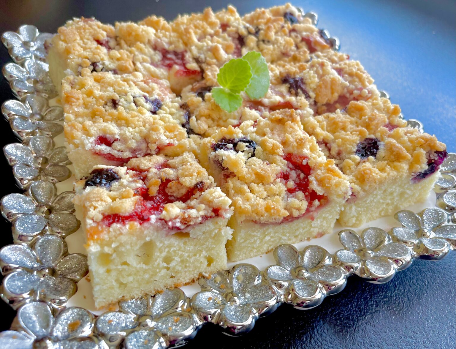 Maślankowiec z owocami - C3EB814D F51D 438A B903 8F1108C49F2B