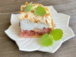 Ciasto bezowe z rabarbarem - E693C75D BC00 4253 85EF 63B1848971DC