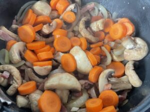 Boeuf bourguignon z patelni - D2C29338 F482 44E9 B51B 6ECEF25F1B0C
