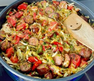 Cukinia po węgiersku - Szybkie w przygotowaniu danie jednogarnkowe