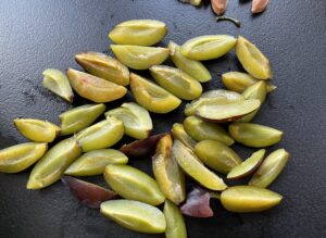 pokrojone śliwki do drożdżówki