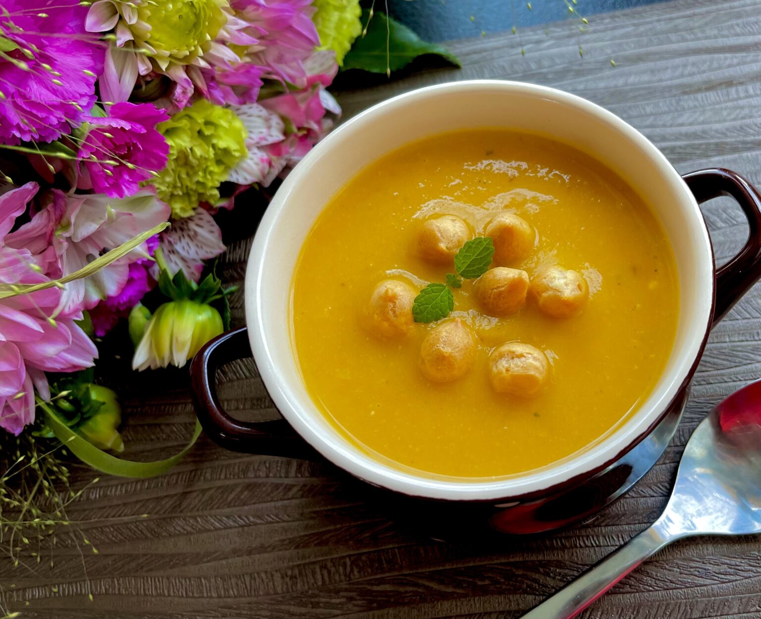 Zupa dyniowa z pomarańczą i imbirem - 1BDD3F12 E5A5 43A8 B4D1 7AAC7819E080