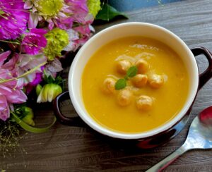 Zupa dyniowa z pomarańczą i imbirem - 1BDD3F12 E5A5 43A8 B4D1 7AAC7819E080