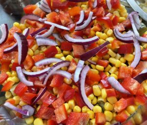 Warstwowa sałatka kebab z makaronem - 015FB201 0A32 4448 941A 2F6E352CC657