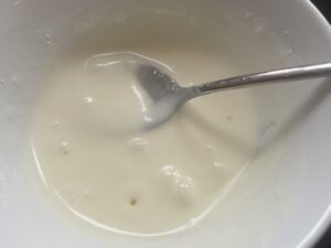 Sernikomakowiec lukier