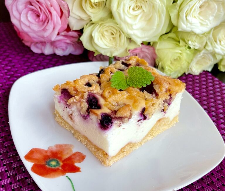 Śmietanowiec z mrożonymi owocami - AB4457C8 B0B8 4F0E 97D6 FEC4AFD4B751