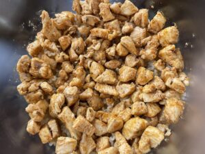 Warstwowa sałatka kebab z makaronem - BB3F8B48 9D75 4321 A054 3282B4BDC5CD