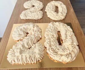 Bezowy tort cyfrowy - DD94B96F A75C 4ADD BB48 727E1A6FC6BA