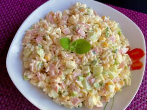 Sałatka wyśmienita - 94115951 203C 4217 A3BF 2C30E489FA2C