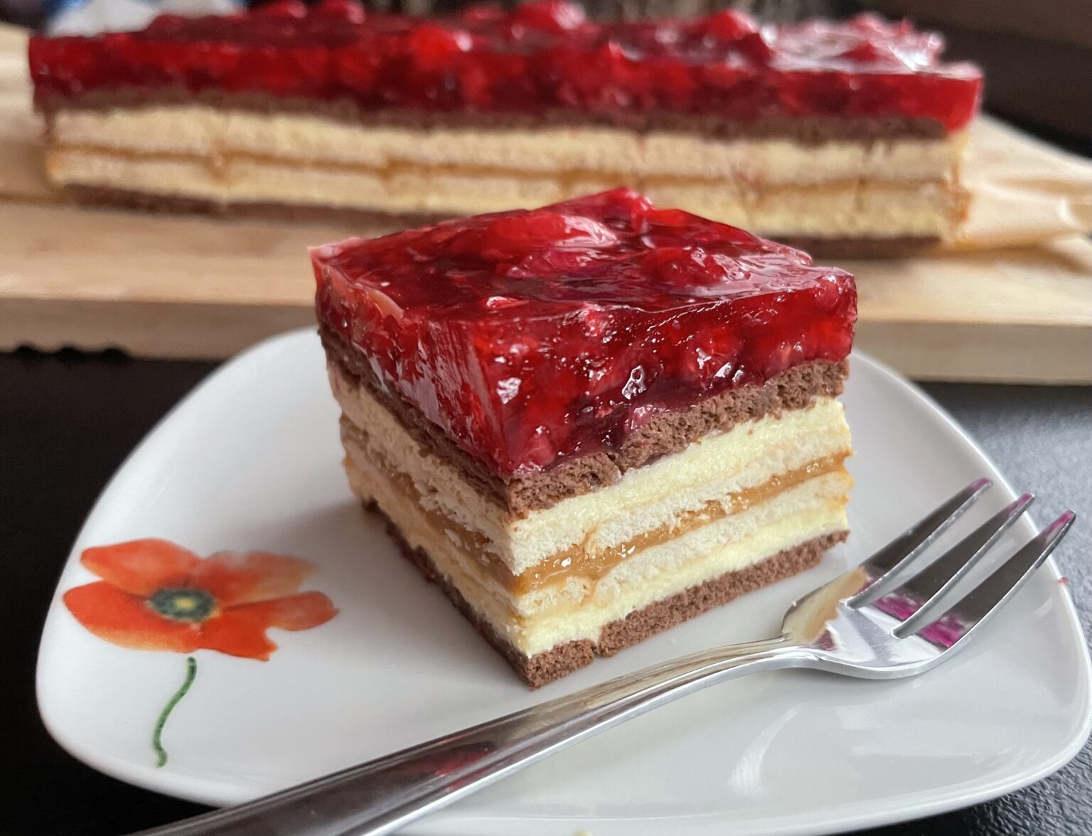 Malinowa księżniczka z kremem budyniowym - bez pieczenia! - 2ED2E43E 5CF6 402A A5C7 124537CA867F