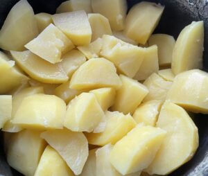 Gniazdka ziemniaczane po bolońsku - 3C9D4F7A 616C 476D 9E23 7864B9D7F09F