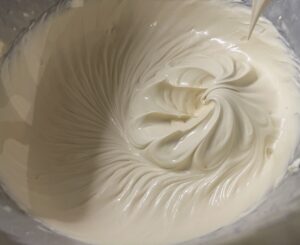 Tort bezowy dakłas (Dacquoise) - 12B68A9C AF79 4BF4 BBA9 B3B77E85E12F