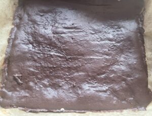 Czekoladowe z kremem budyniowym i truskawkami - 3F4C85FA B5E5 4C17 8A2A D714E13BED5A