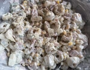 Sałatka tortellini z ananasem - 1A6D5216 0F41 492E B1A6 67B771B83453