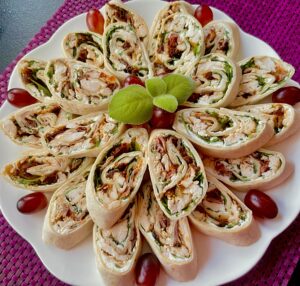 Tortilki z kurczakiem i bekonem - pyszne przekąski na raz! - DE73EB07 B122 4368 9C6C 3AFBC53CE5A7