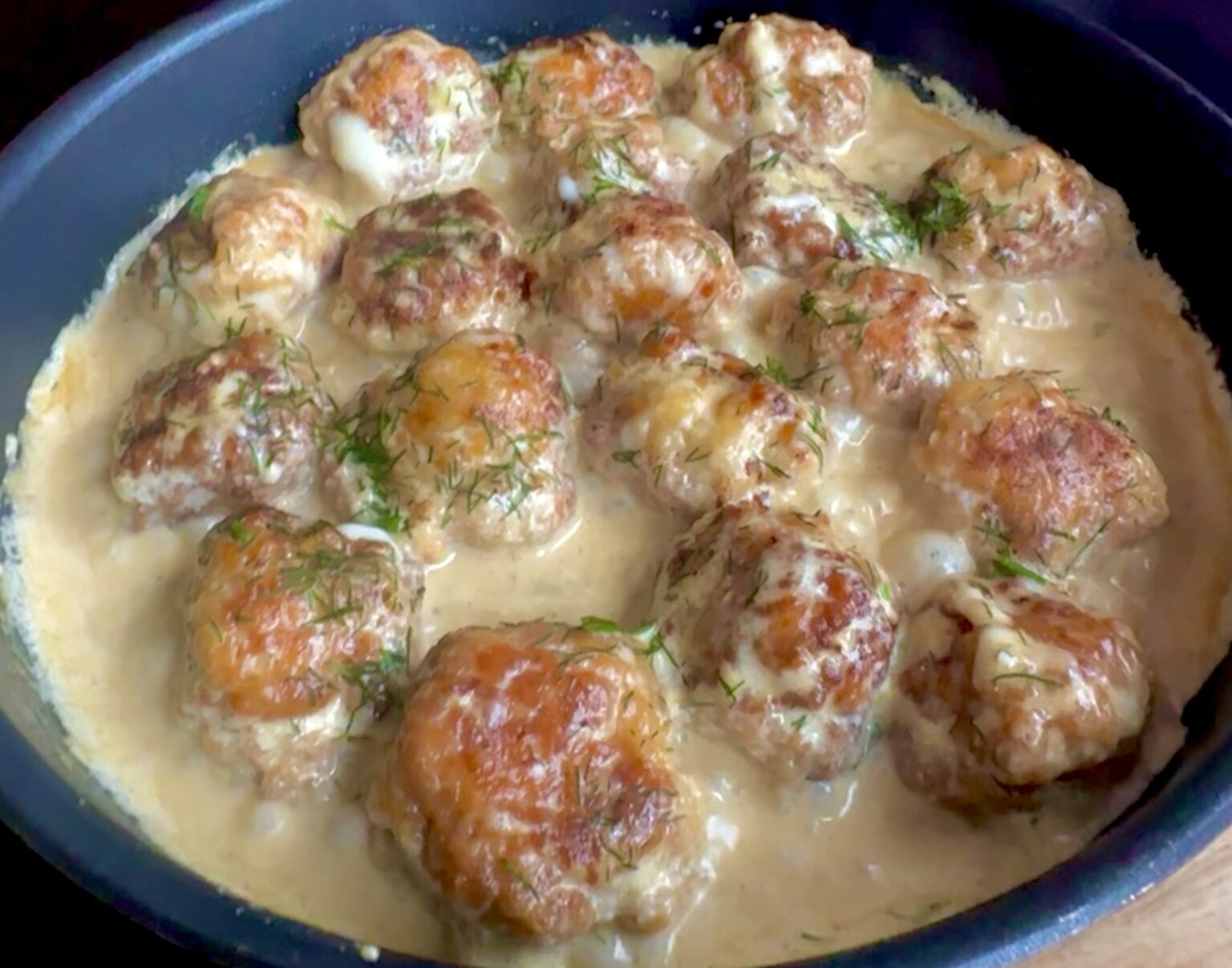 klopsiki w sosie serowym