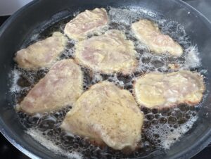 Soczyste kotleciki serowo-drobiowe - 1DE1BB4D E271 4045 B851 F23E20FC17FC