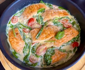 Imprezowe hity! Najlepsze przepisy na przyjęcia: ciasta, przekąski, sałatki, efektowne dania! - 2E18A1A2 5603 4C29 B739 163B5DF2A0A2