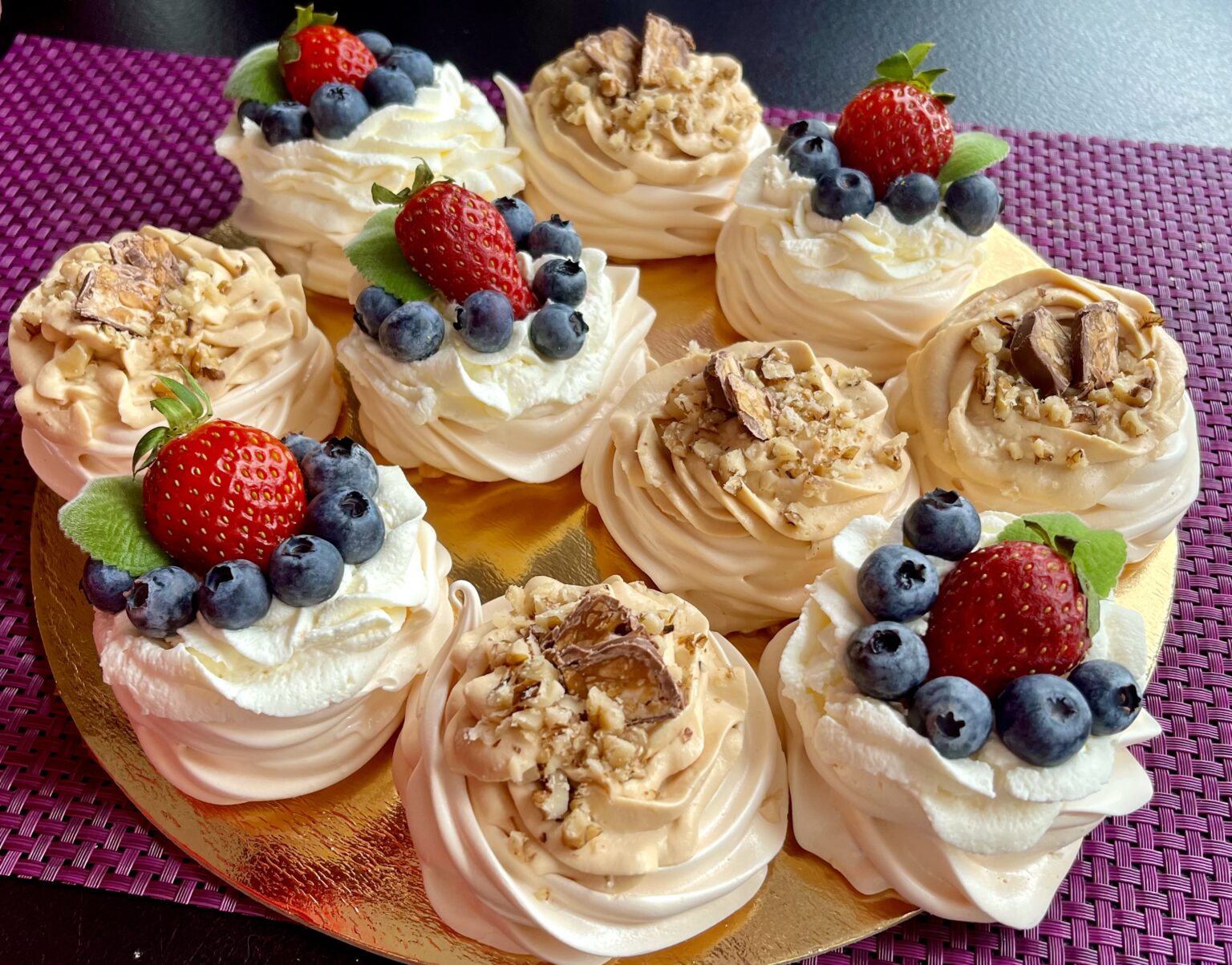 Mini gniazdka bezowe w dwóch smakach - ABAEF91F CECB 42CB 892C B3AE073D34FB