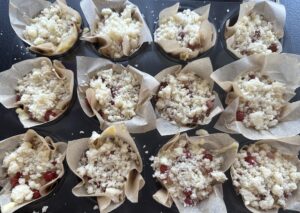 Maślankowe babeczki z porzeczkami - 04768C11 46E7 475B A9F9 52F4D7B93147