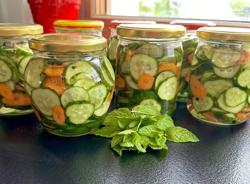 Szwedzka sałatka ogórkowa