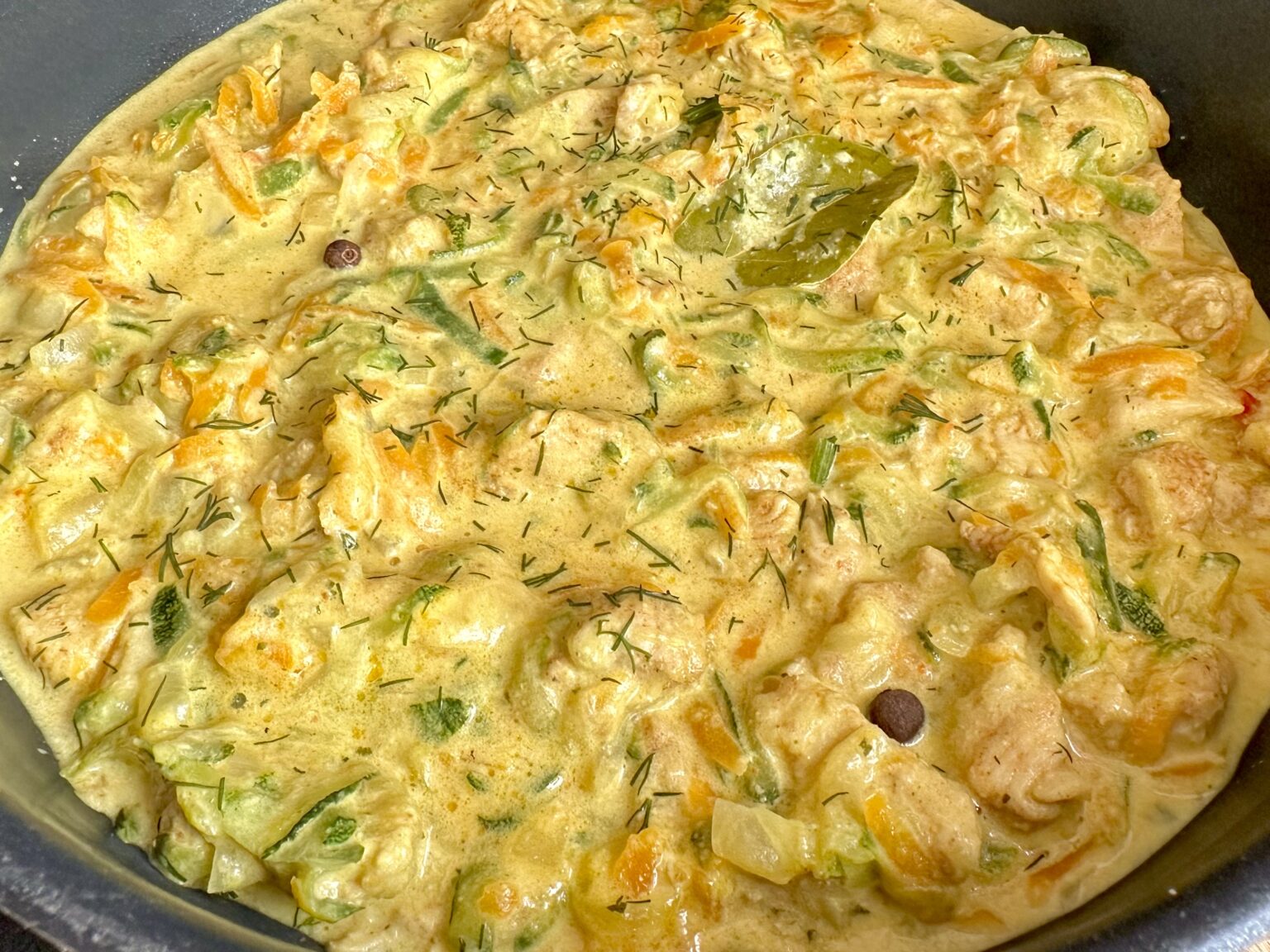 Kurczak w kremowym sosie z cukinią, świetny do ryżu! - F6D0C047 F7EC 48F4 BDBB 5869CD06AD2A