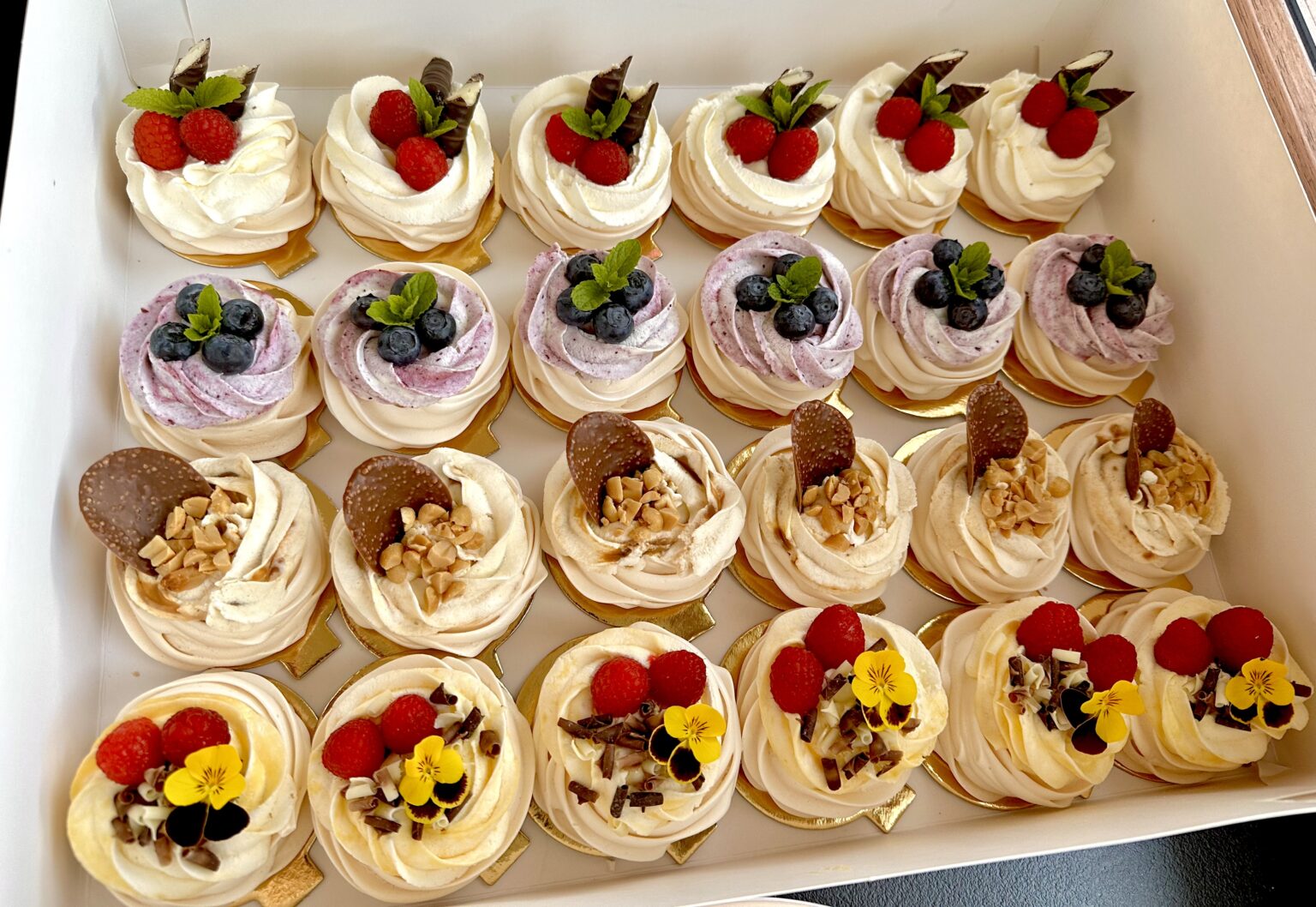 Beziki w czterech smakach - 161E09A0 0C6E 4938 A3CE CC95AA1B5DD6