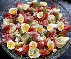 Sałatka farmerska z tortellini - 17FCD4A7 3CC1 49F6 9012 BE5C6B3A4AE8