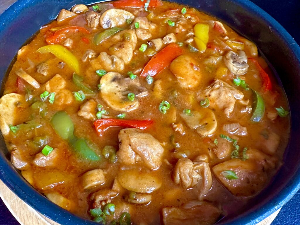 Udka w sosie bałkańskim