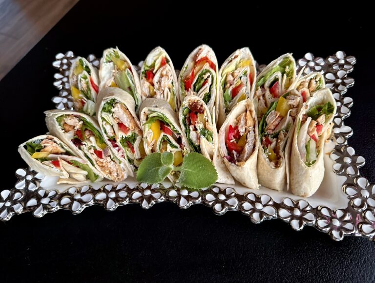 Roladki z tortilli z szarpanym kurczakiem - IMG 5317