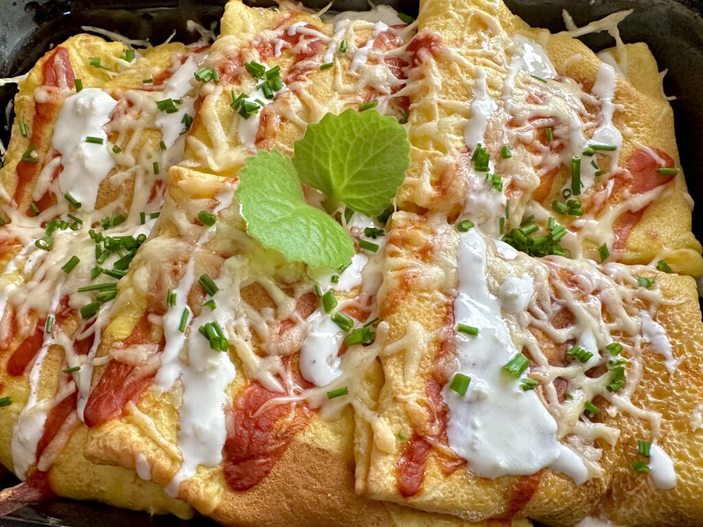 Koperty naleśnikowe z kurczakiem