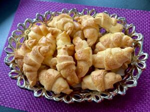 Rogaliki krucho-drożdżowe