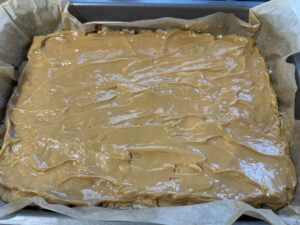 Ciasto krówka z orzechami - IMG 8394