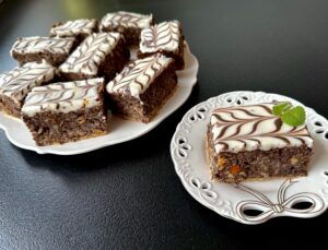 Makowic królewski przygotowany do podania