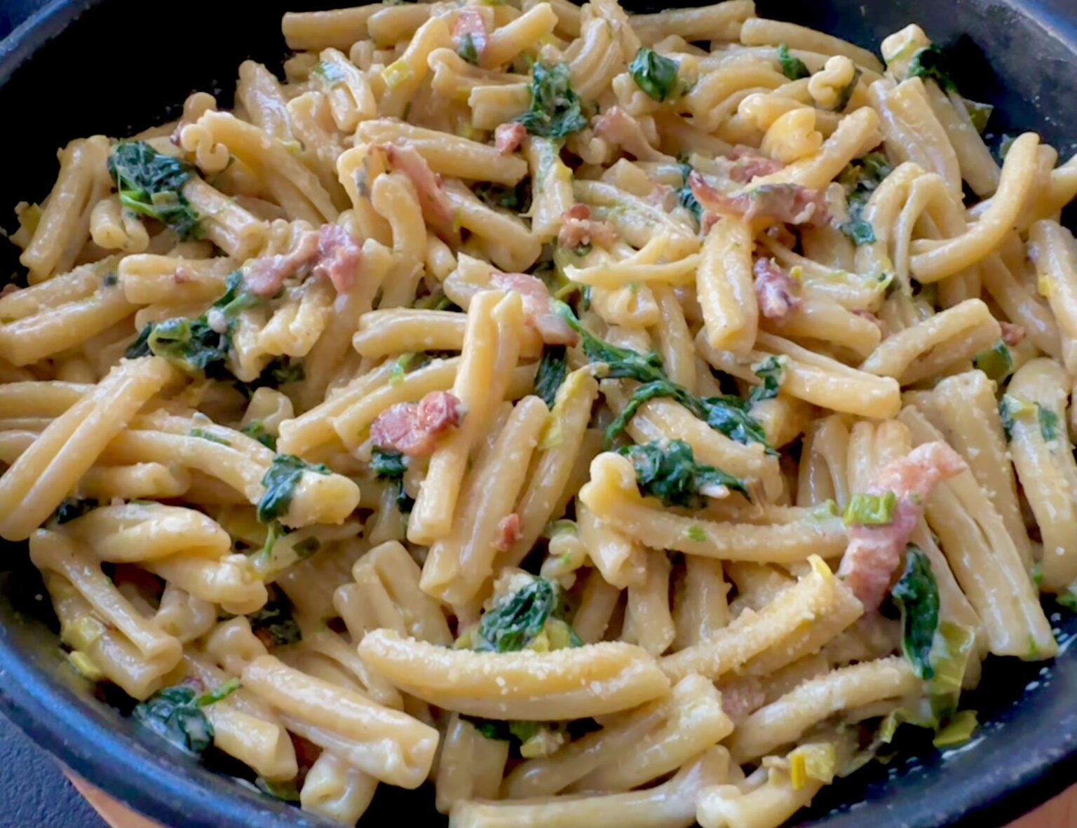 Makaron z boczkiem w sosie gorgonzola - IMG 1396