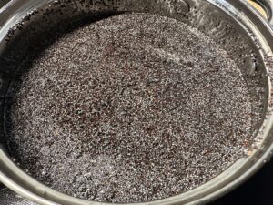 Gotowanie maku na domową masę makową