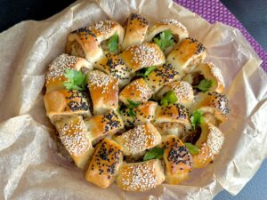 Paszteciki z farszem mięsnym