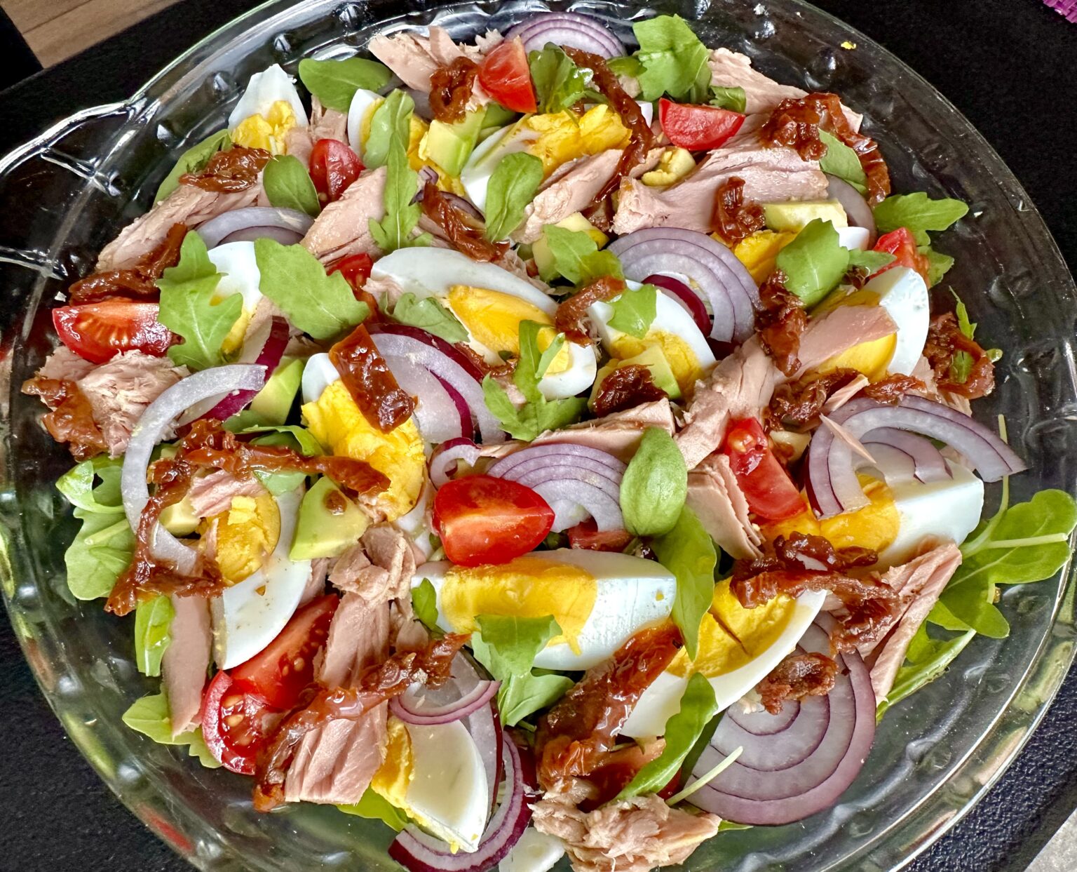 Sałatka imprezowa z tuńczykiem - IMG 9847